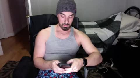 Snapshot of emgee88 chatting on December 5, 2025, 8:49 pm emgee88 online show from December 5, 2025, 8:49 pm