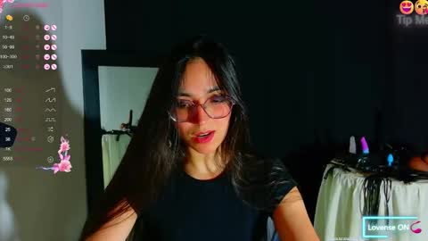 Emmily Roberts online show from October 22, 2025, 6:02 am