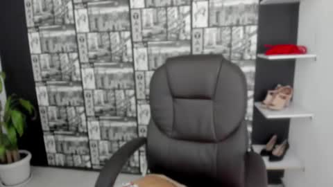 Emilia Gomez online show from February 10, 2025, 11:23 pm