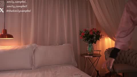 Emily Campbell online show from October 3, 2025, 12:18 am