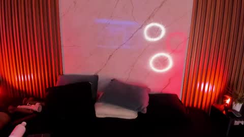   online show from February 12, 2025, 9:43 pm