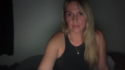 emilelovesyou online show from May 26, 2026, 4:41 am