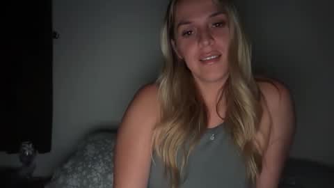 emilelovesyou online show from May 28, 2026, 3:59 am