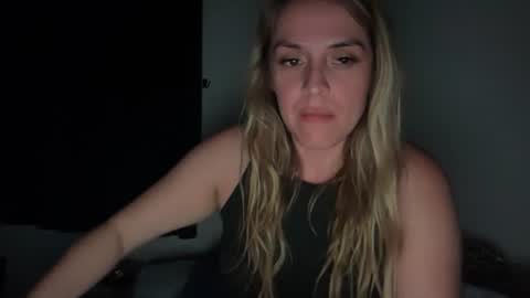 emilelovesyou online show from July 12, 2026, 5:31 am