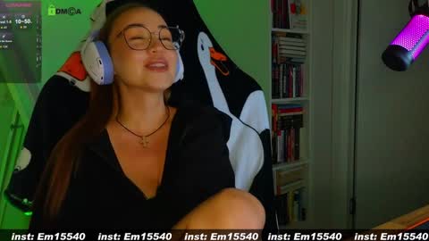 Snapshot of emili1_bc chatting on January 17, 2025, 2:18 pm Emili online show from January 17, 2025, 2:18 pm