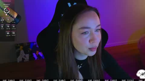 Emili online show from April 6, 2026, 9:32 am