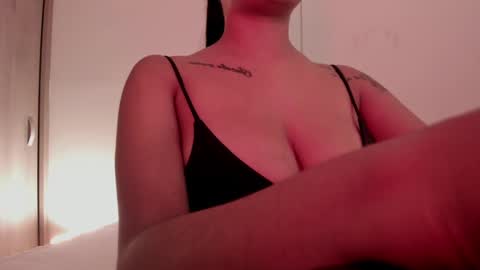 Snapshot of emilia_ghendle chatting on January 27, 2025, 7:13 pm Emilia Big Boobs online show from January 27, 2025, 7:13 pm