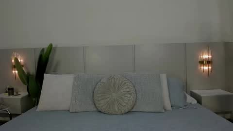 Emilie online show from May 5, 2026, 3:14 am