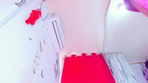 emily online show from December 20, 2025, 2:24 pm