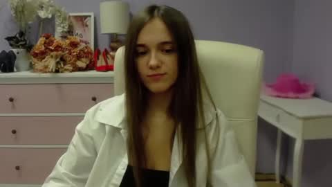 Snapshot of emilly_lust99 chatting on February 1, 2025, 7:47 am Emilly online show from February 1, 2025, 7:47 am