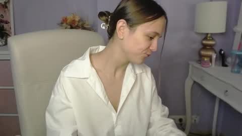 Emilly online show from February 21, 2026, 8:04 am