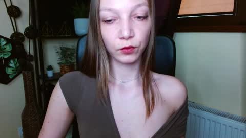 Emilly online show from March 30, 2026, 5:19 am