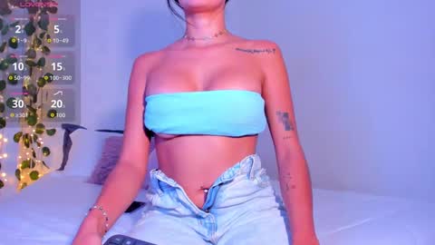 emilly online show from October 29, 2025, 2:52 pm