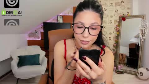 EmillyTaylor online show from May 26, 2026, 3:46 am