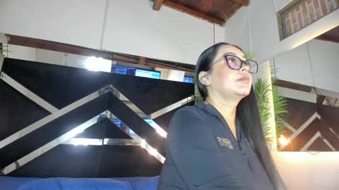 Emily  online show from September 13, 2025, 10:59 am