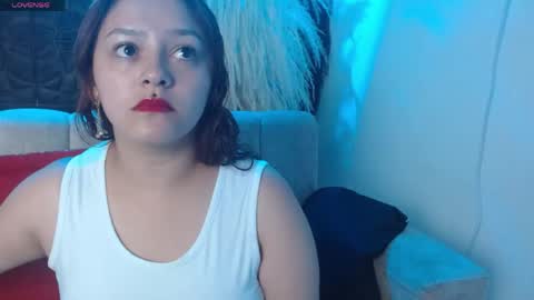 emily308876 online show from May 29, 2026, 1:42 pm