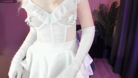 Emily online show from February 28, 2025, 11:12 pm