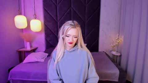 Emily online show from September 21, 2025, 3:30 am