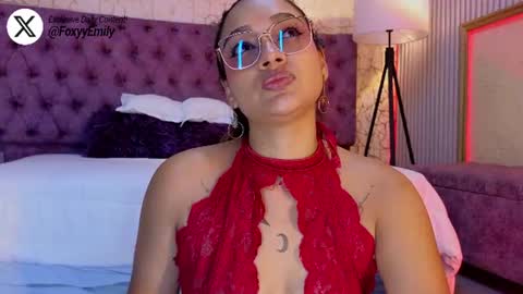 Snapshot of emily_foxyy chatting on June 19, 2026, 7:06 pm Emily online show from June 19, 2026, 7:06 pm