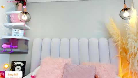 EMILY   Monday 5-2 am From Tuesday to Friday5-1 am Colombia time online show from January 17, 2025, 12:20 am