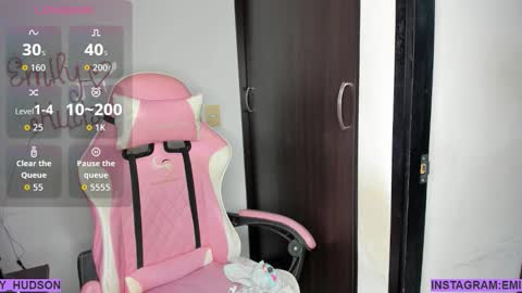 independet model online show from September 12, 2025, 11:48 pm