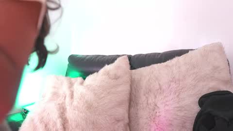 mily online show from March 21, 2026, 1:48 pm