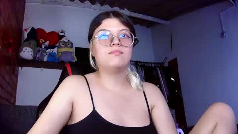 Julieta online show from February 18, 2025, 6:26 pm