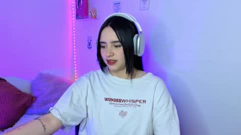 Emily Lindey online show from March 7, 2026, 5:04 am