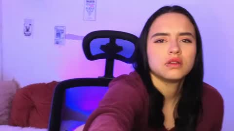 Emily Lindey online show from April 15, 2026, 3:57 am