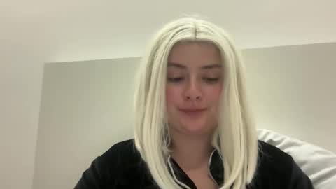 emily_morning_dew online show from February 27, 2026, 8:53 pm