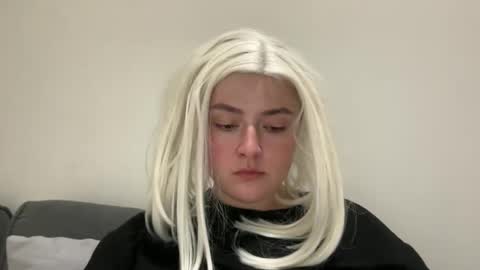 emily_morning_dew online show from April 3, 2026, 5:11 pm