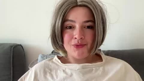 Snapshot of emily_morning_dew chatting on July 15, 2026, 4:40 am emily_morning_dew online show from July 15, 2026, 4:40 am
