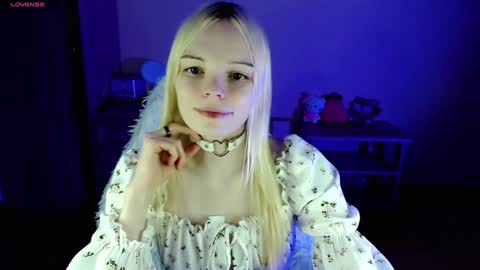 Lia online show from December 16, 2024, 10:24 pm