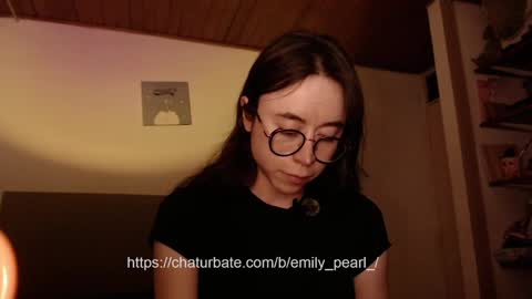 emily_pearl_ online show from January 30, 2025, 1:44 am