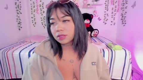 Snapshot of emily_restrepoo chatting on January 6, 2025, 6:58 am Emily online show from January 6, 2025, 6:58 am