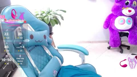 Snapshot of emily_rosse04 chatting on April 9, 2026, 11:59 am online show from April 9, 2026, 11:59 am