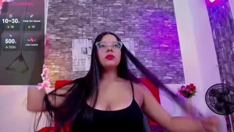 Snapshot of emily_sc chatting on December 18, 2024, 2:38 pm emily_sc online show from December 18, 2024, 2:38 pm