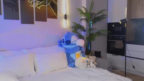 emily shepard online show from April 21, 2026, 2:51 am