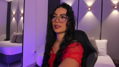 emily_tolson online show from June 11, 2026, 8:29 pm