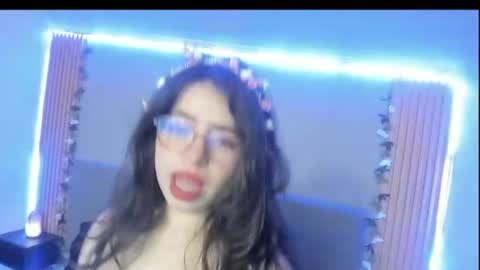 Snapshot of emily_tulip chatting on June 13, 2026, 11:19 am Vanesa online show from June 13, 2026, 11:19 am