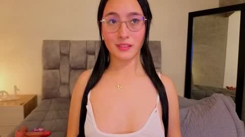 emily_vermont online show from February 18, 2026, 3:13 am