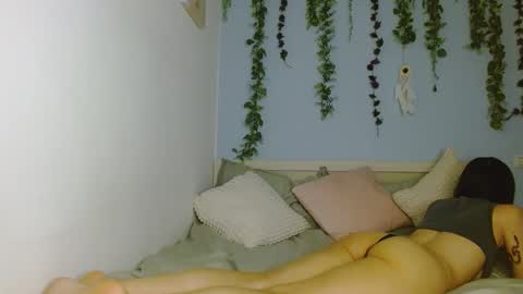 Emily Alexa online show from September 17, 2025, 2:52 pm