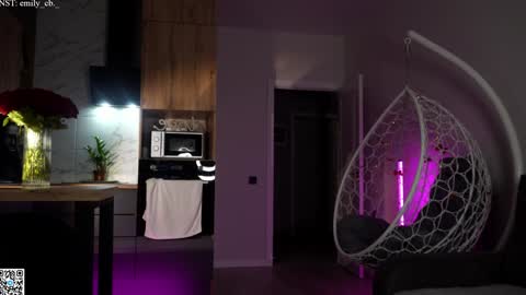 Snapshot of emilybatee chatting on September 25, 2025, 6:33 pm emilybatee online show from September 25, 2025, 6:33 pm