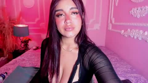 emilyborch online show from December 22, 2025, 12:02 pm