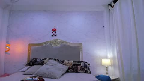 Emily online show from January 4, 2025, 2:14 pm