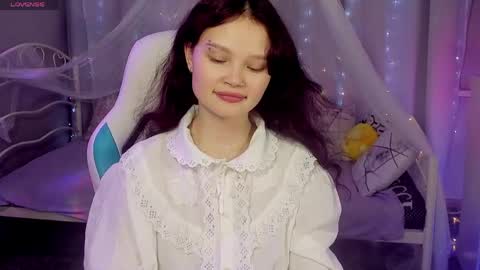 Emilyhaves online show from May 6, 2026, 9:14 am