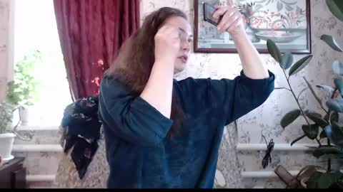 EmilyDoth online show from April 21, 2026, 4:30 am