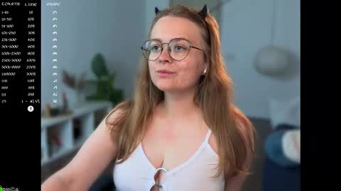 Emily  online show from September 11, 2025, 12:05 pm