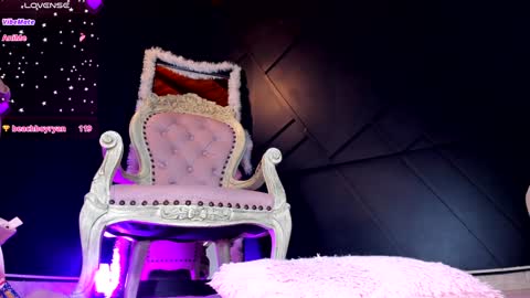 Emily online show from January 5, 2025, 4:48 pm