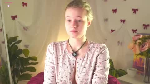 Emi online show from April 5, 2026, 1:25 am